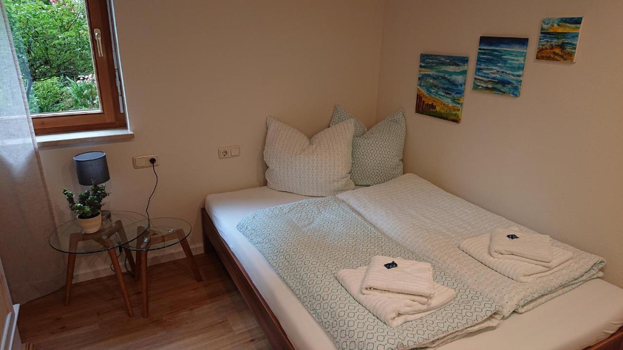 Gemuetliche Ferienwohnung Am Ortsrand Kreuzwertheim Buitenkant foto