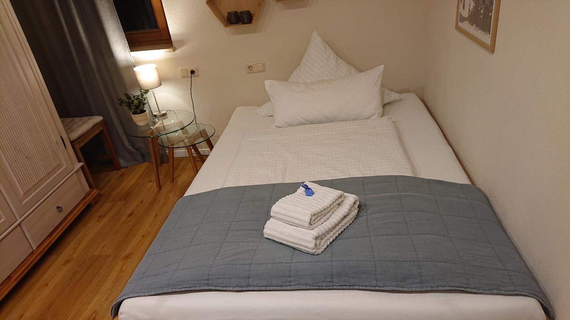 Gemuetliche Ferienwohnung Am Ortsrand Kreuzwertheim Buitenkant foto